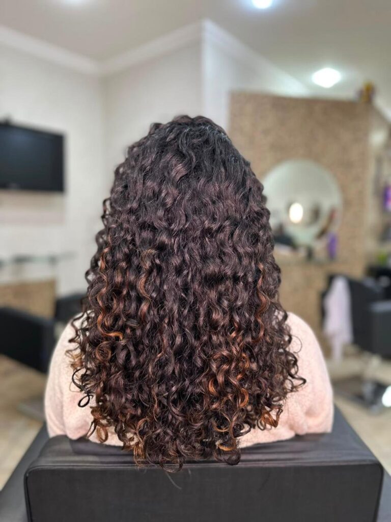 Especialista em Cachos no Espaço Toutes, Santo André, foto 6