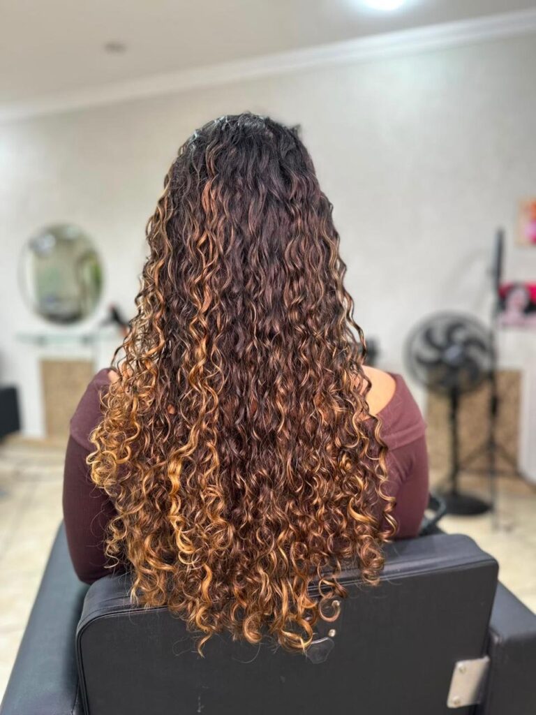 Especialista em Cachos no Espaço Toutes, Santo André, foto 4
