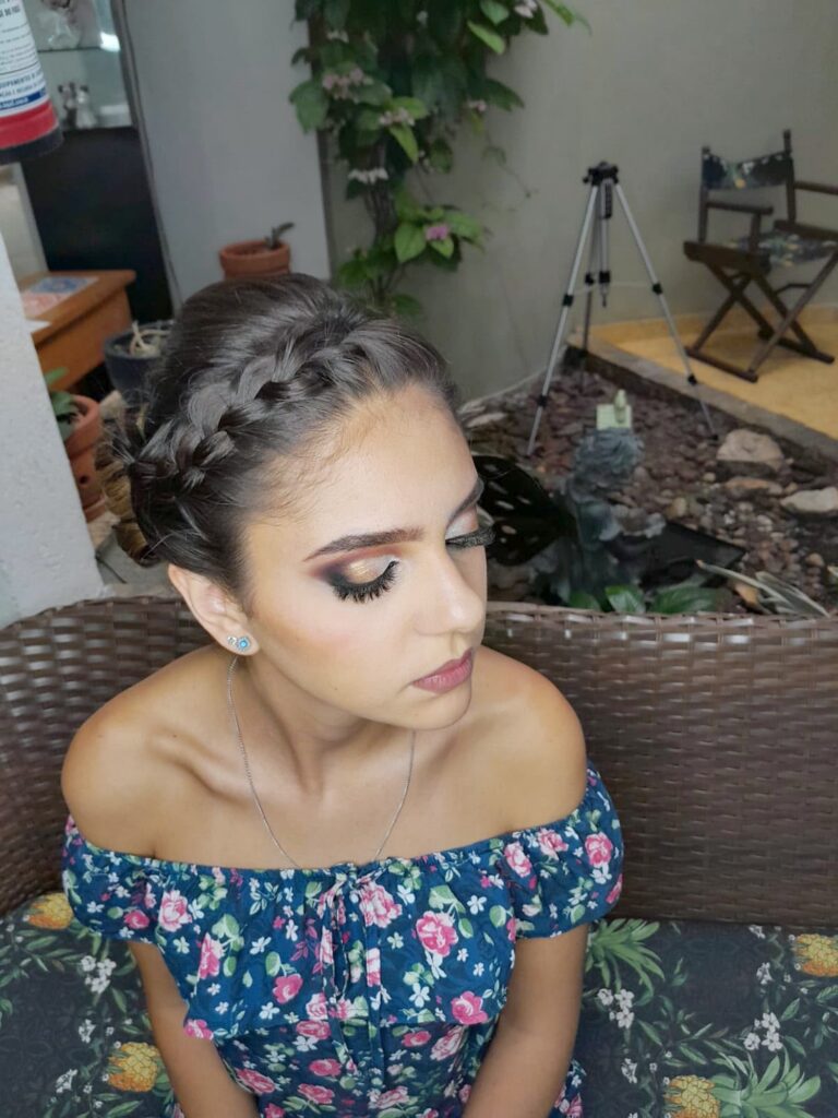 Penteado e maquiagem no Espaço Toutes, foto 10